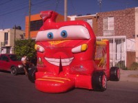 /album/fotos-de-inflables/cars2-jpg/